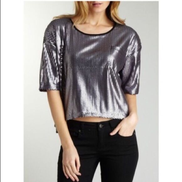 NWT- Olive & Oak Liquid Silver Sequin Top - Picture 1 of 6